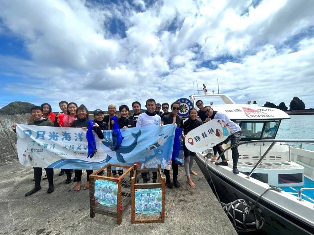 串聯淨灘淨海守護美麗海洋　日月光響應世界海洋日守護地球 29