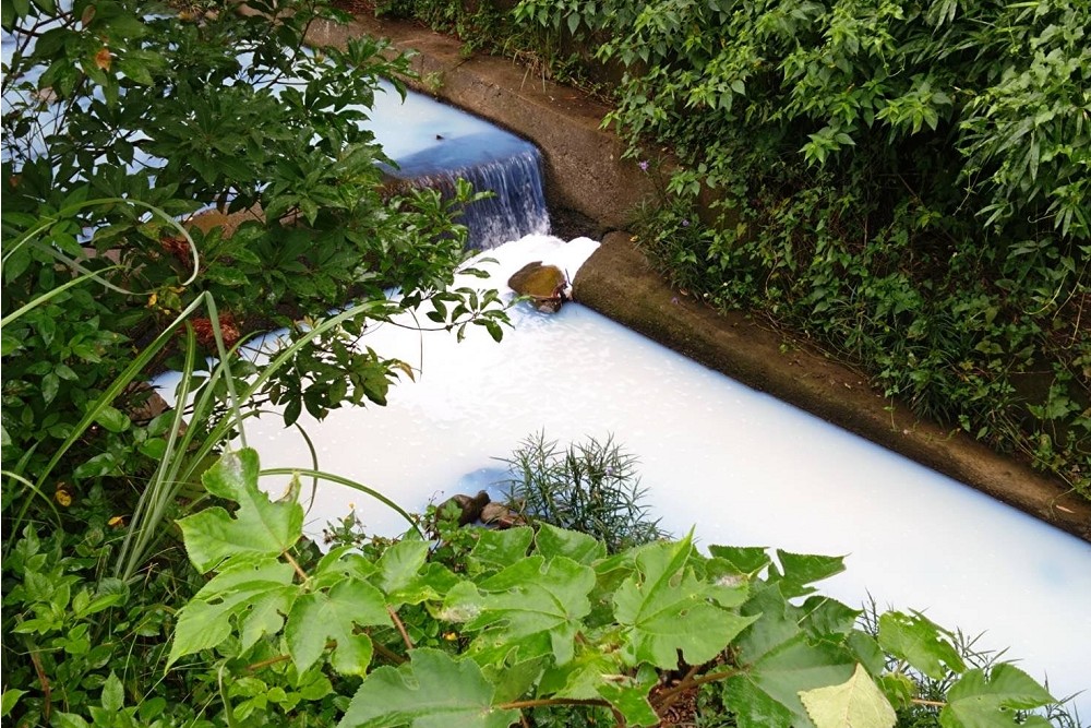 關西水汙染無止無休 洪申翰：牛欄河變「藍色多瑙河、牛奶河」 7