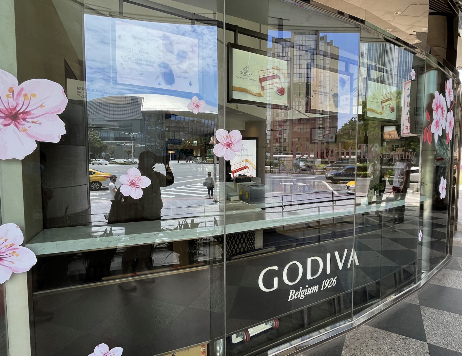 GODIVA、莫凡彼的冰品全檢出腸桿菌科超標！ 台北市衛生局開罰 11