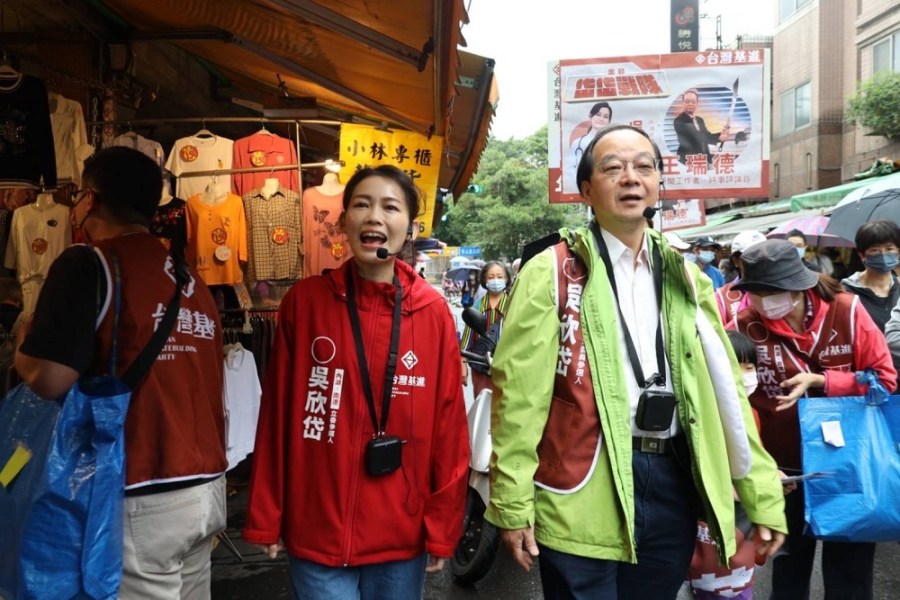 繼苦苓後又一名嘴陪同吳欣岱掃街拜票 王瑞德：力挺台灣主體性 21